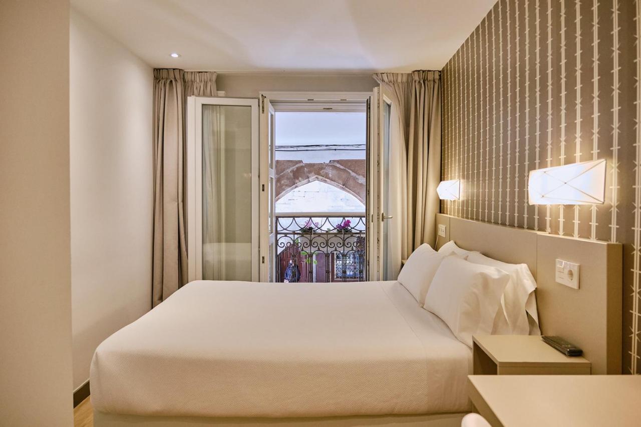Hostal Suso Сантьяго-де-Компостела Экстерьер фото