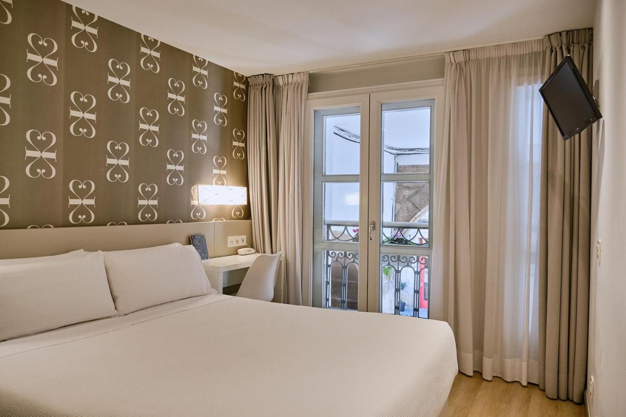 Hostal Suso Сантьяго-де-Компостела Экстерьер фото