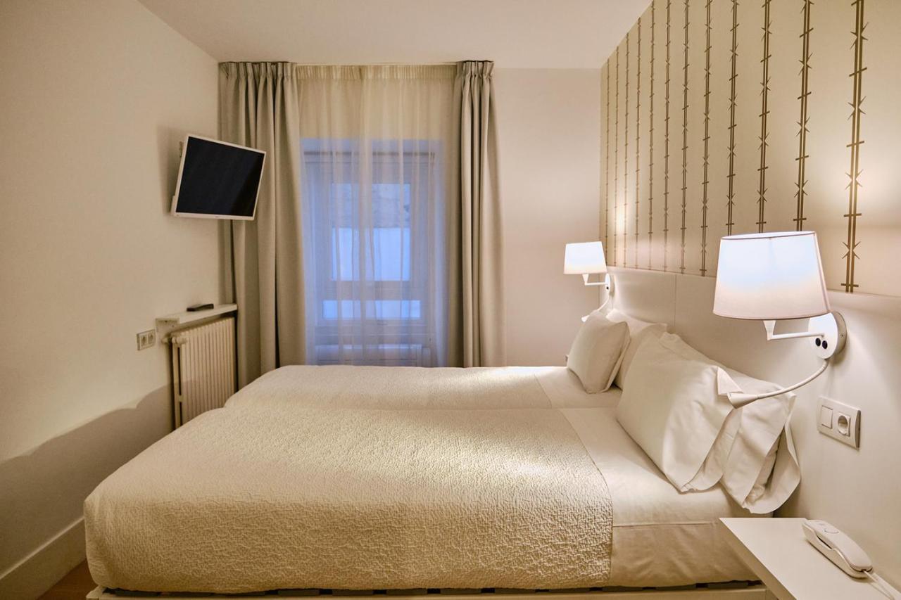 Hostal Suso Сантьяго-де-Компостела Экстерьер фото