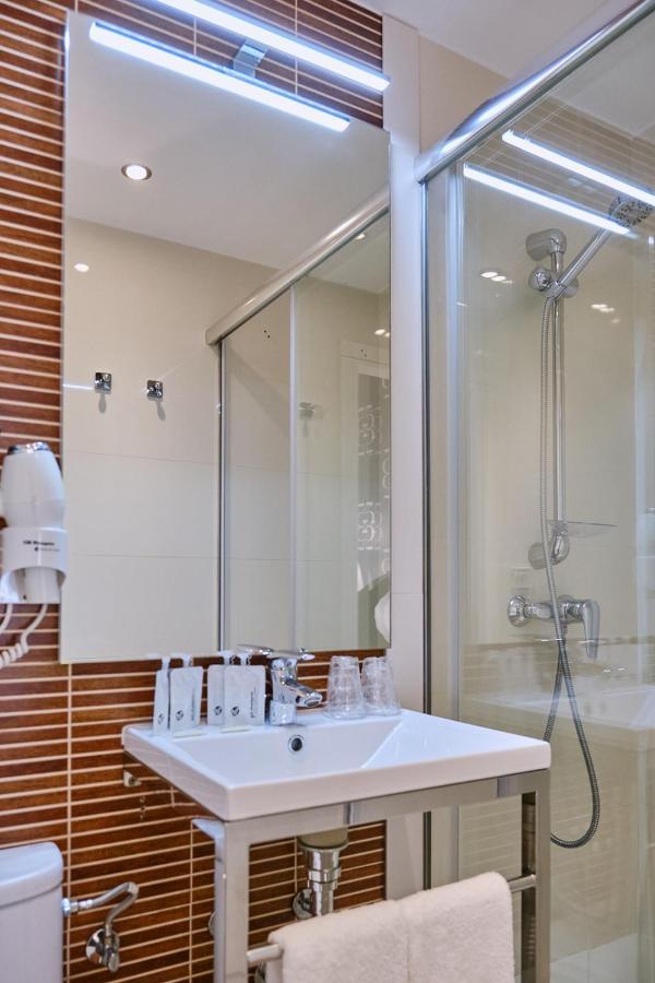 Hostal Suso Сантьяго-де-Компостела Экстерьер фото