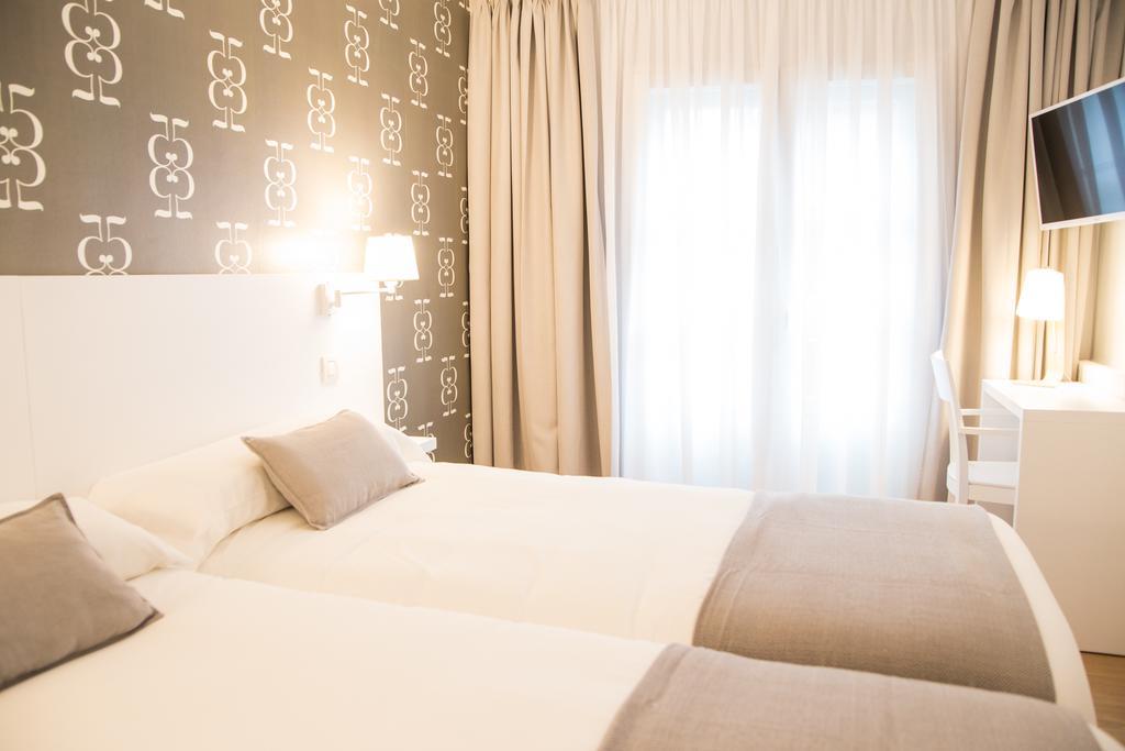 Hostal Suso Сантьяго-де-Компостела Экстерьер фото