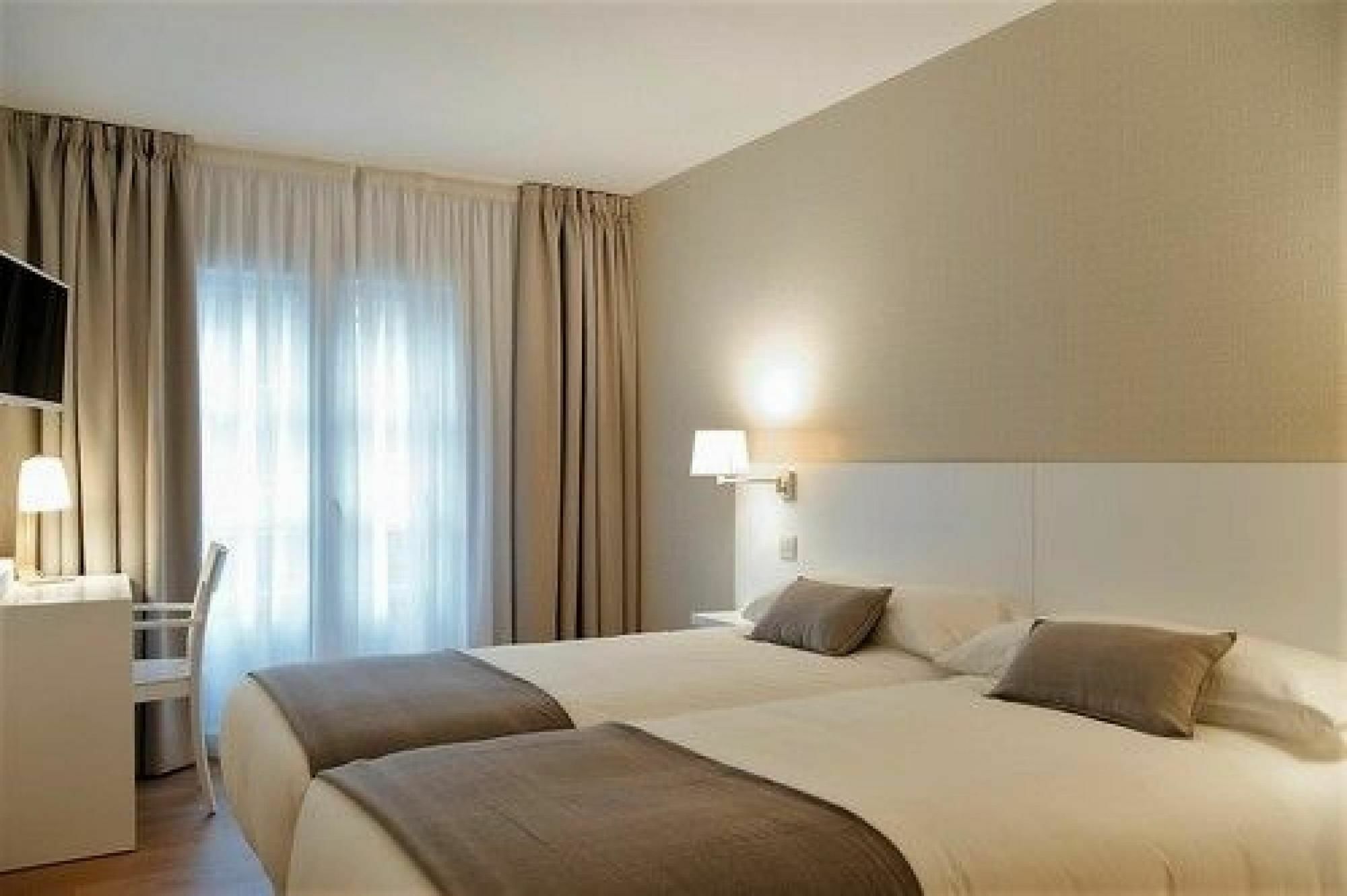 Hostal Suso Сантьяго-де-Компостела Экстерьер фото
